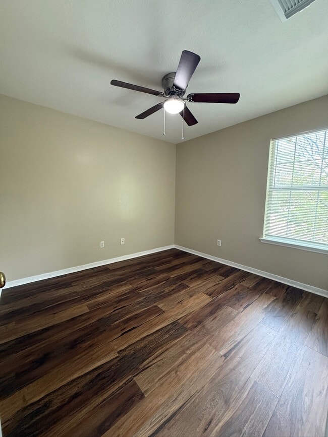 Building Photo - 5907 Allison Rd