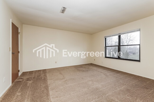 Building Photo - 6810 Shull Rd