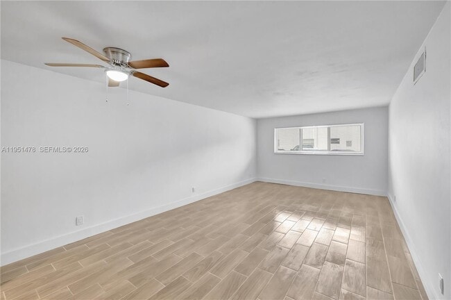 Building Photo - 1939 Jefferson St