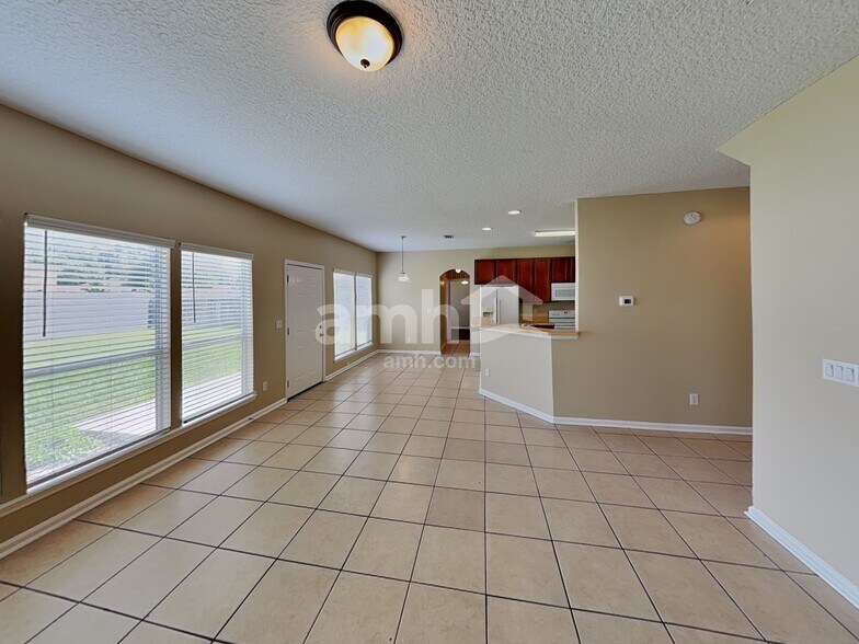 Building Photo - 9183 Prosperity Lake Dr