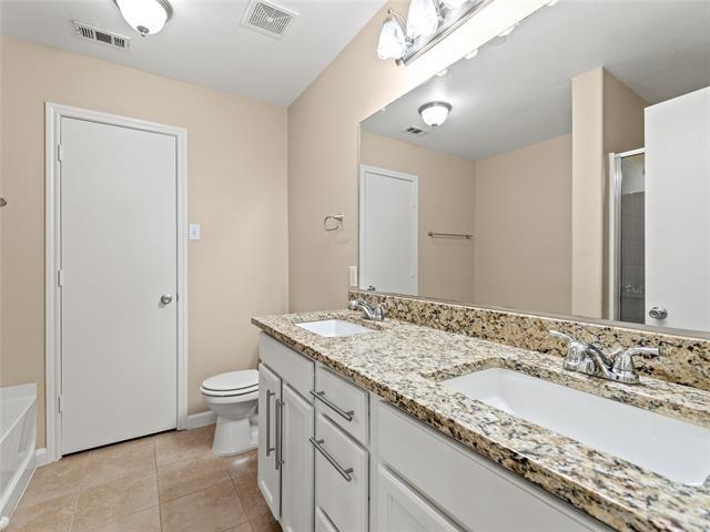 Building Photo - 10116 Wake Bridge Dr