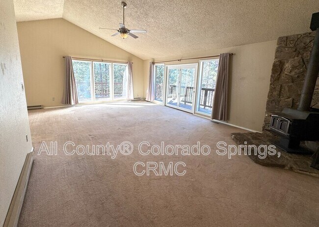 Building Photo - 931 Kings Crown Rd