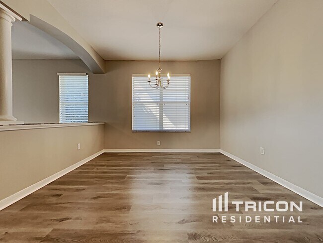 Building Photo - 15826 Cedar Elm Terrace