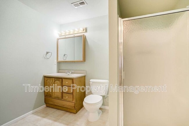 Building Photo - 14480 Tierra Dr