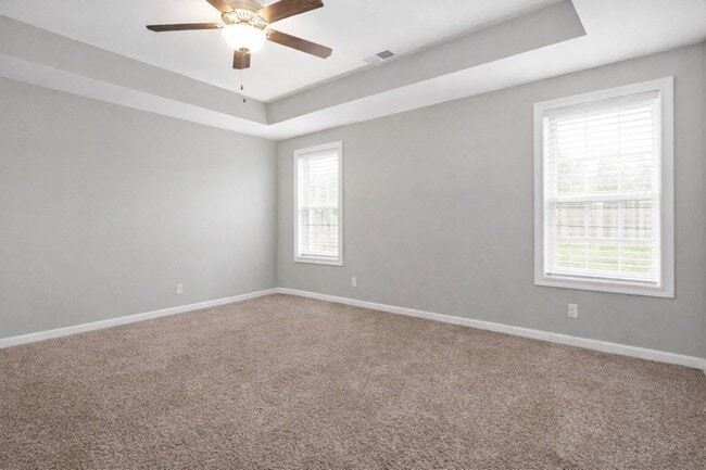 Building Photo - 1676 Putnam Dr