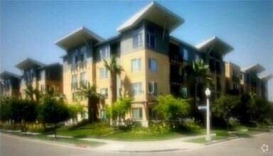 Building Photo - 6400 Playa Vista Dr