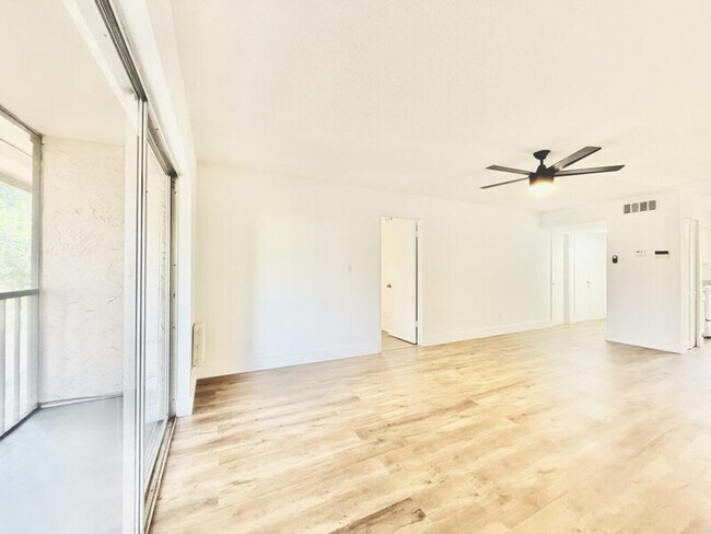 Building Photo - 7517 Pitch Pine Cir