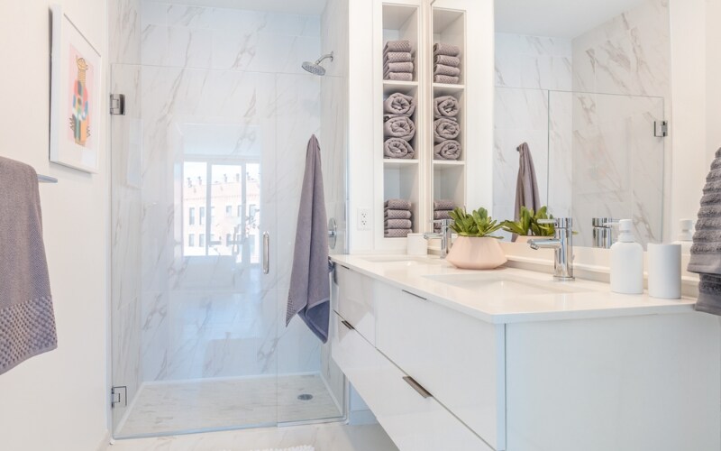 Building Photo - 2317 N Lincoln Ave