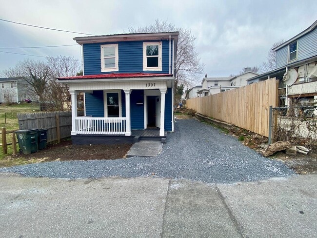 Building Photo - 1307 14th St