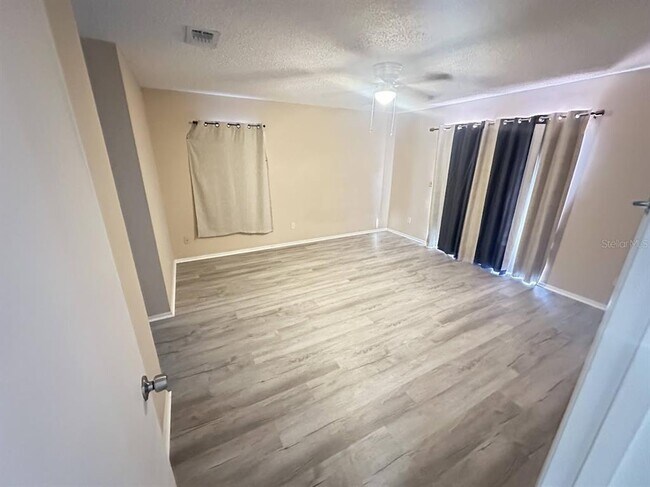 Building Photo - 106 Toluca Dr