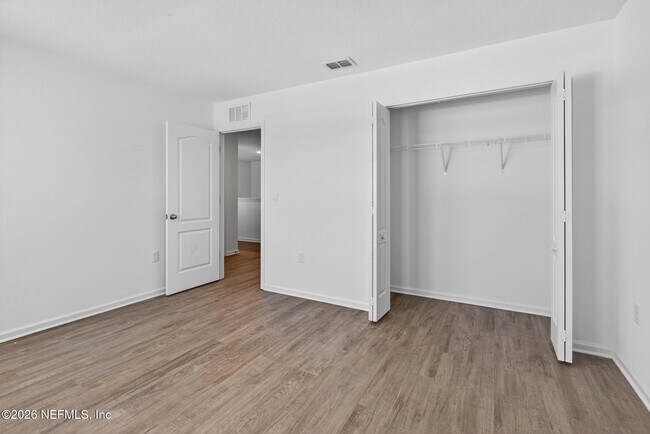 Building Photo - 2283 Shady Breeze Ln