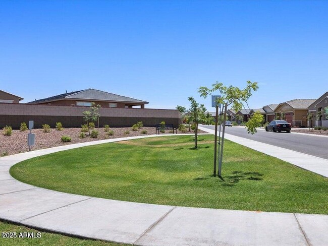 Building Photo - 41740 W Sonoran Trail
