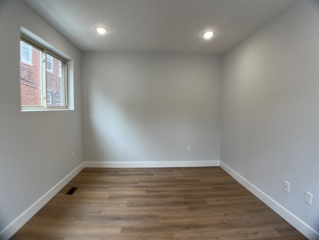 Building Photo - 3221 N 13th St