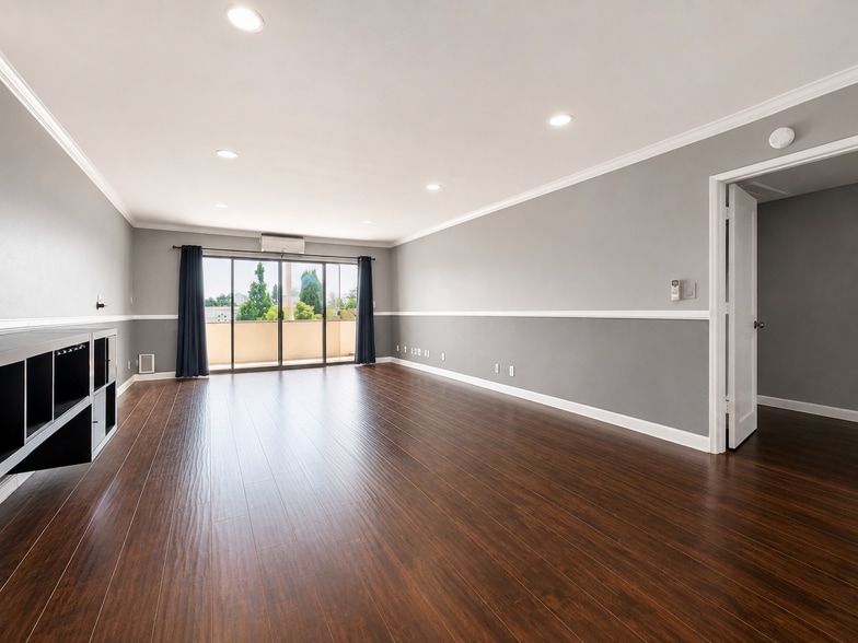 Living Room - 1299 Cordova St