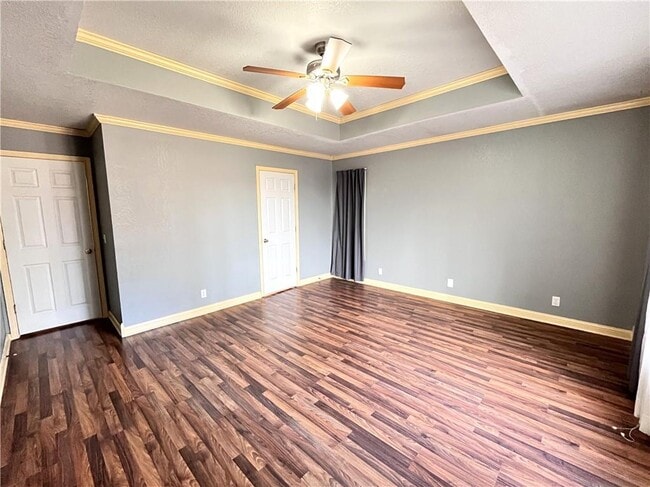 Building Photo - 95 Bassingham Dr