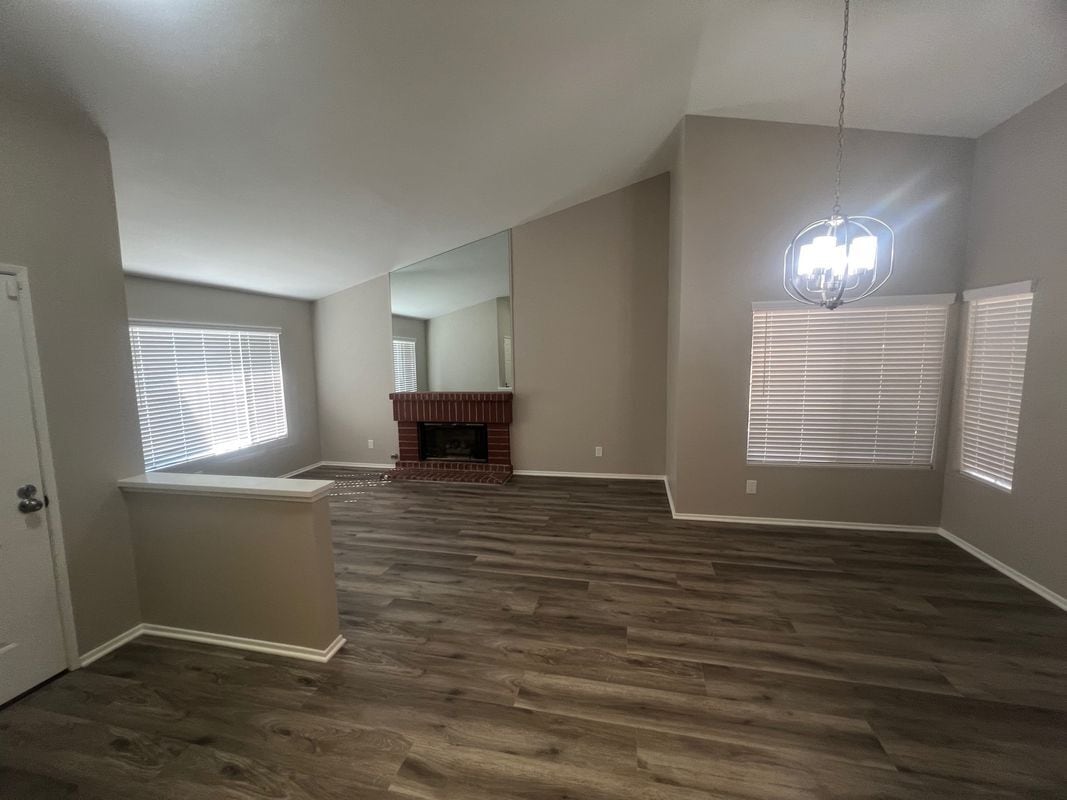 Building Photo - 26328 Columbus Dr