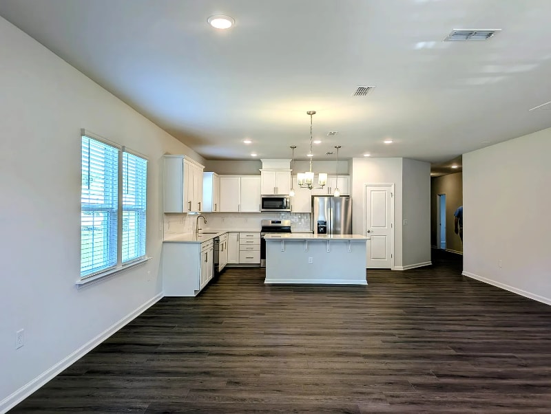 Building Photo - 740 Ben Ledi Ct
