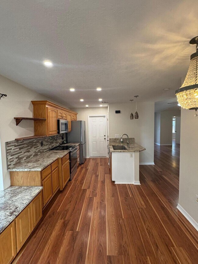 Building Photo - 2864 Shoffner Ave