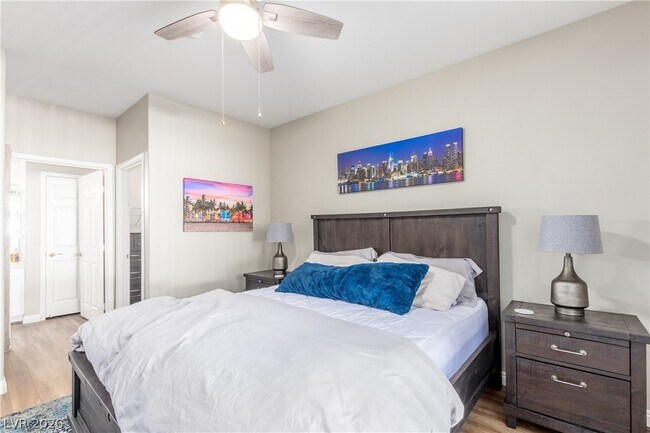 Building Photo - 7189 S Durango Dr