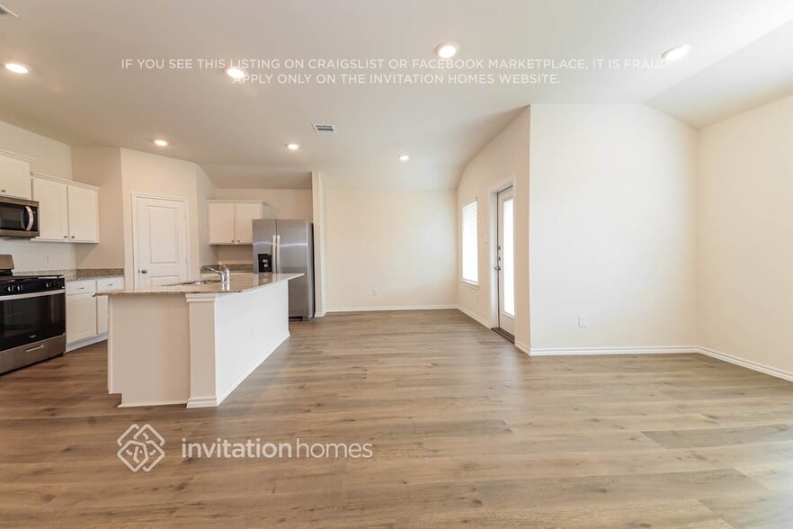 Building Photo - 4009 Malachite Dr