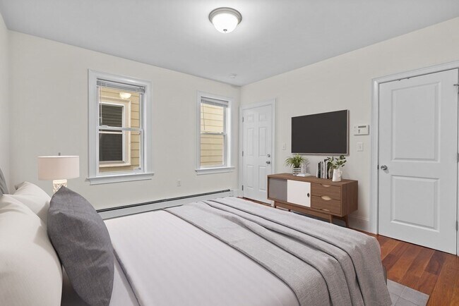 Building Photo - 175 Elm St