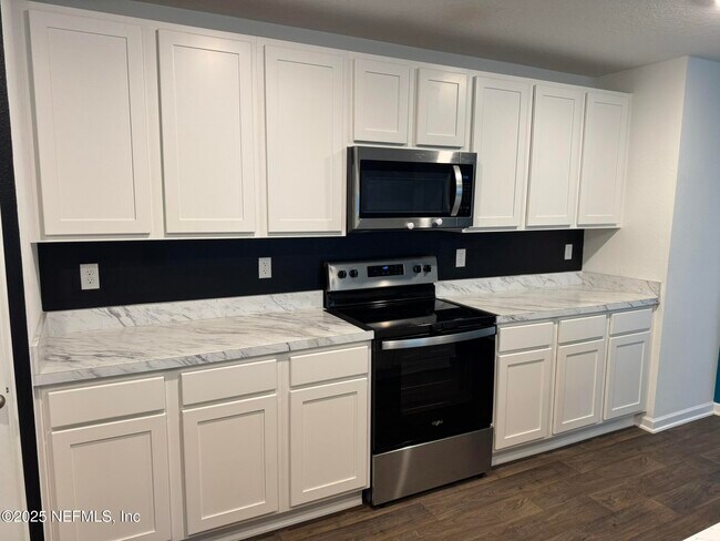 Building Photo - 5716 Bluetick Ct