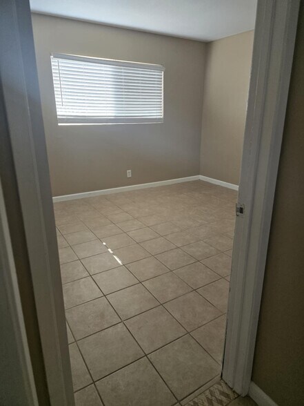 Building Photo - 42030 Blueflax Ave