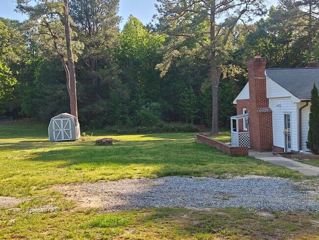 Building Photo - 3 bedroom ranch style home in Amelia
