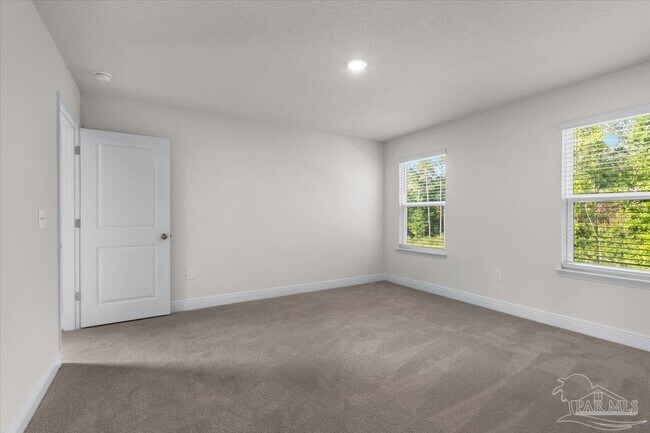 Building Photo - 1116 Coniferous Ave