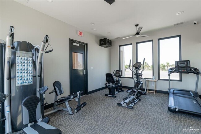 Building Photo - 25 Xavier Ave