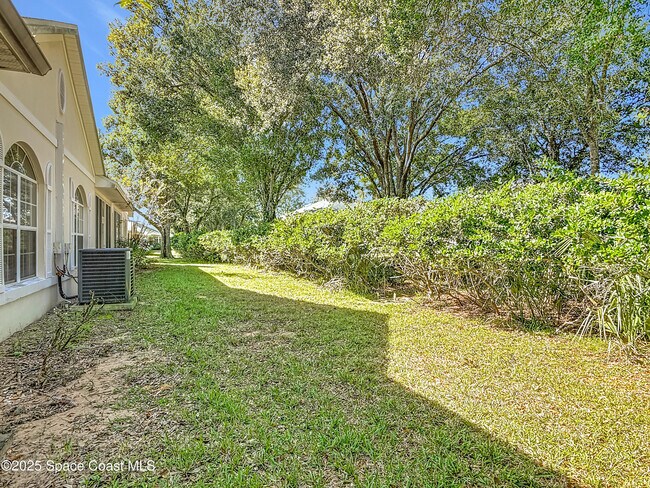 Building Photo - 1184 Athlone Way