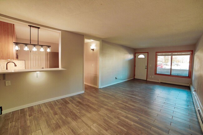 Building Photo - Year lease! Remodeled! 2 parking spots! Wa...
