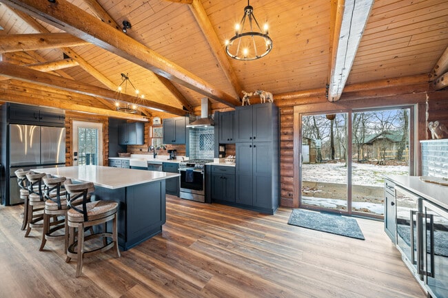 Building Photo - N1508 Wildwood Rd