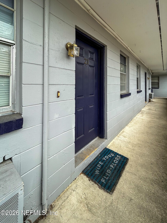 Building Photo - 1122 Woodruff Ave