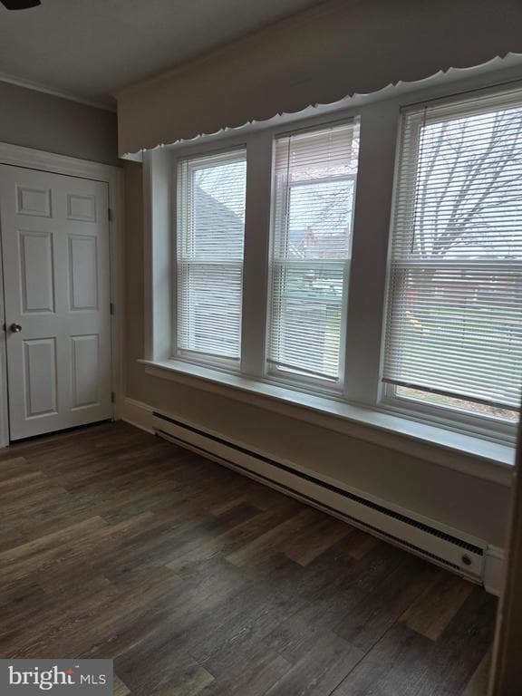 Building Photo - 102 W Broad St