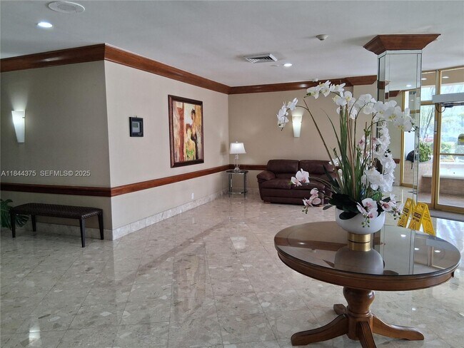 Building Photo - 100 Golden Isles Dr