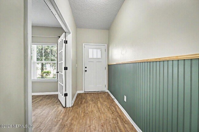 Building Photo - 328 Gillespie Ave