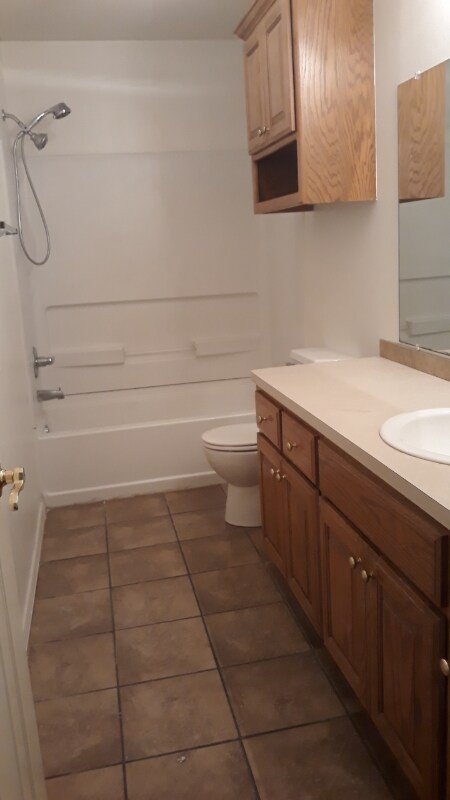 Building Photo - 2021 Plum Creek Ln