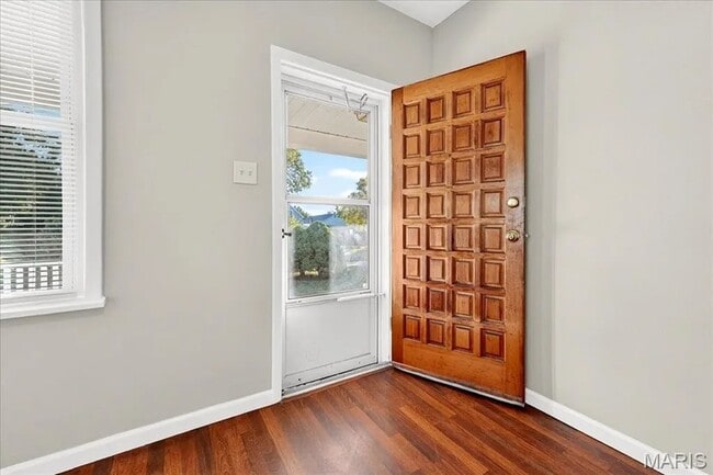 Building Photo - 2301 Hudson Dr