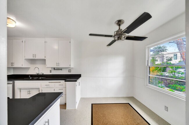 Building Photo - 4034- 4036 Higuera St