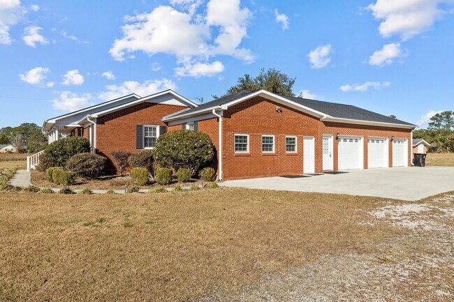 Building Photo - 4015 Freedom Way