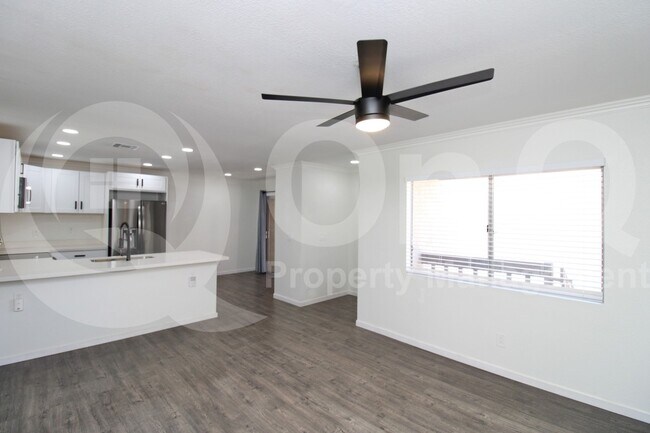Building Photo - 520 N Stapley Dr