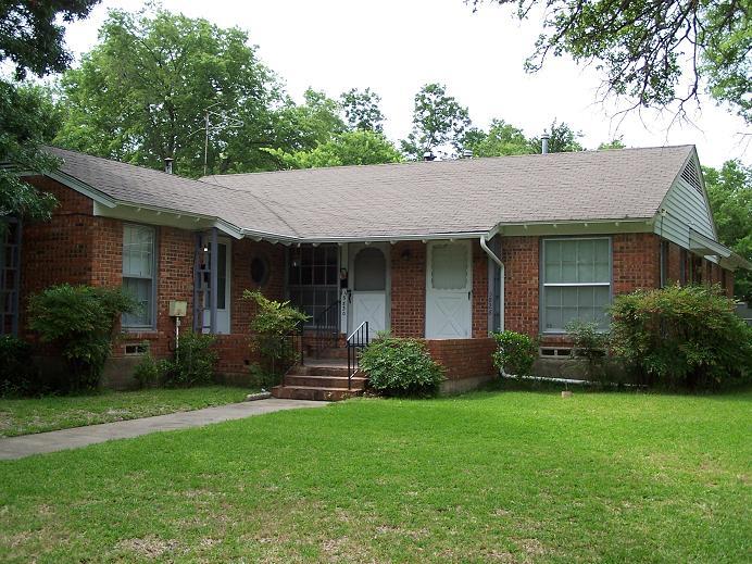 Primary Photo - 5830 Penrose Ave