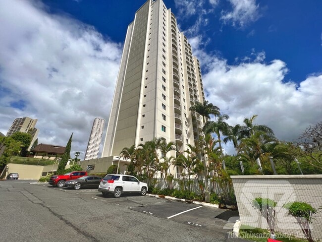 Primary Photo - 1 Bedroom | 1 Bathroom | in Aiea