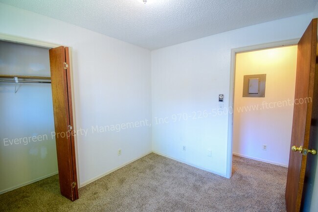 Building Photo - 1624 E Pitkin St