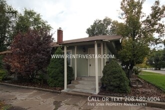 Building Photo - 806 S 4th Ave