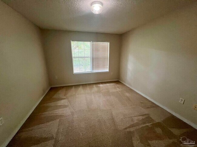 Building Photo - 6213 Cottage Woods Dr