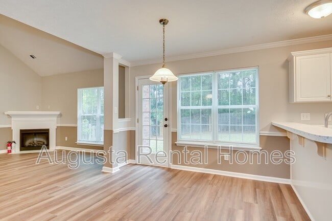 Building Photo - 7640 Pleasantville Way