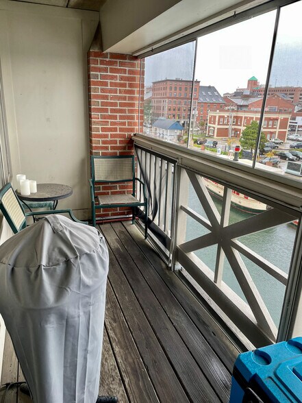 Building Photo - 714 Chandlers Wharf