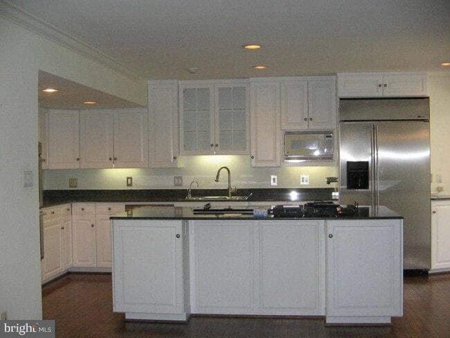 Building Photo - 6617 Madison McLean Dr